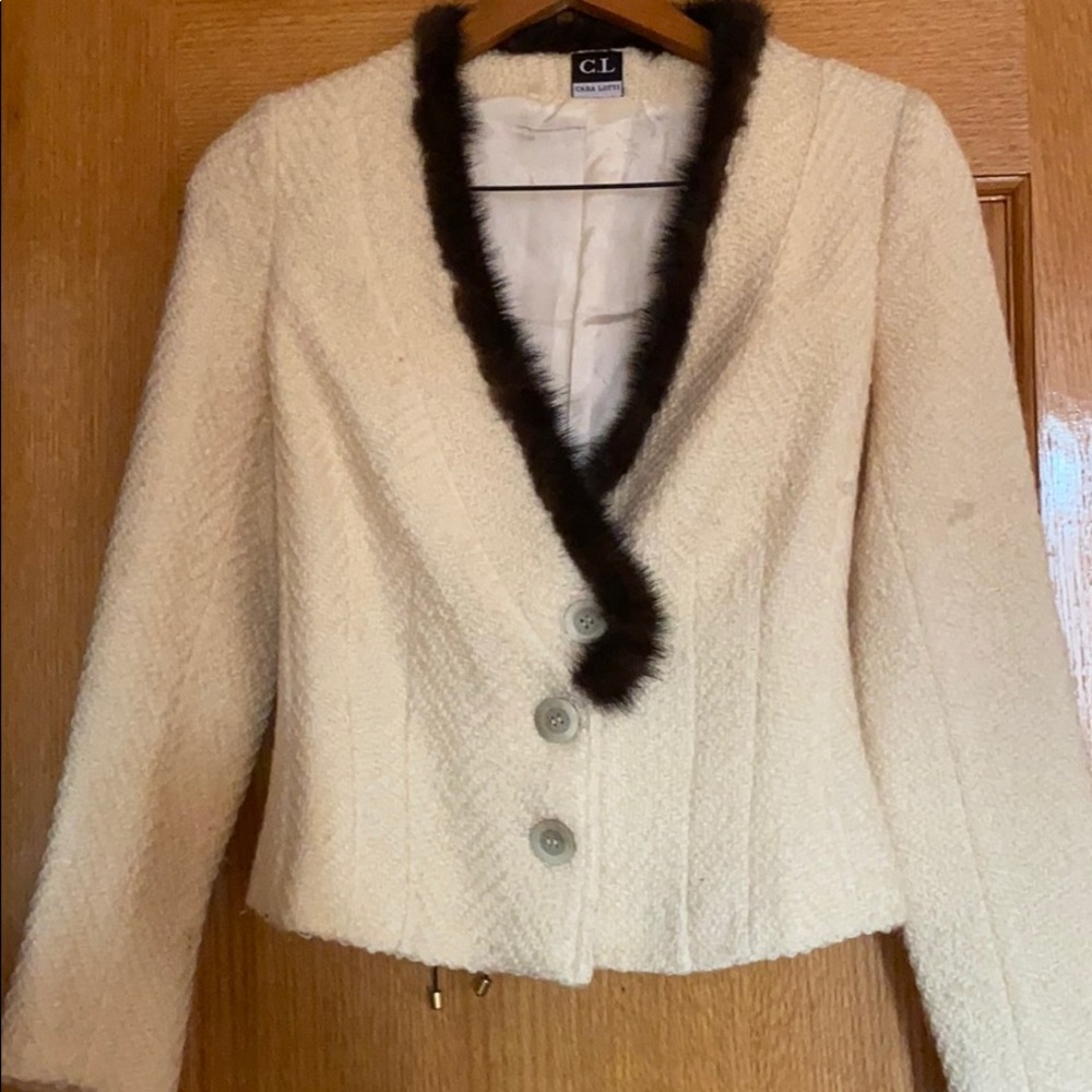 Cream color with fur collar blazer made in France